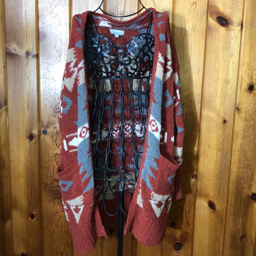Warm and cozy life style Aztec cardigan orange/gray size medium fuzzy top​